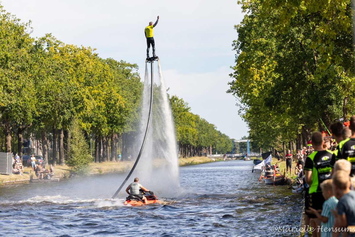 Flyboard show op de Verlengde Vaart
